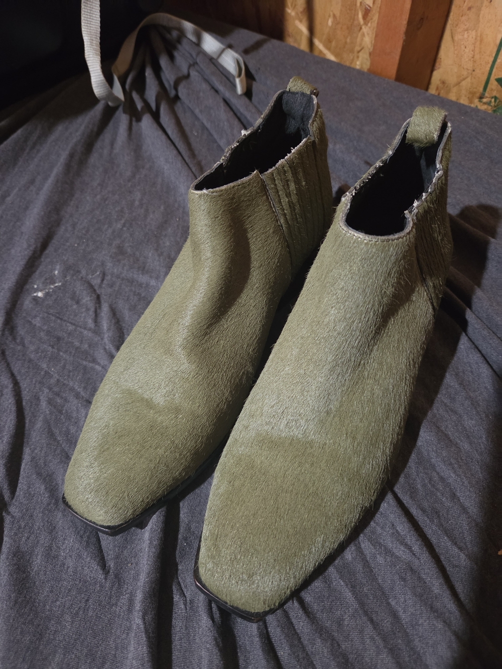 Silent D Olive Green Calf Hair Ankle Booties EU 39 US 8.5 Anthropologie
